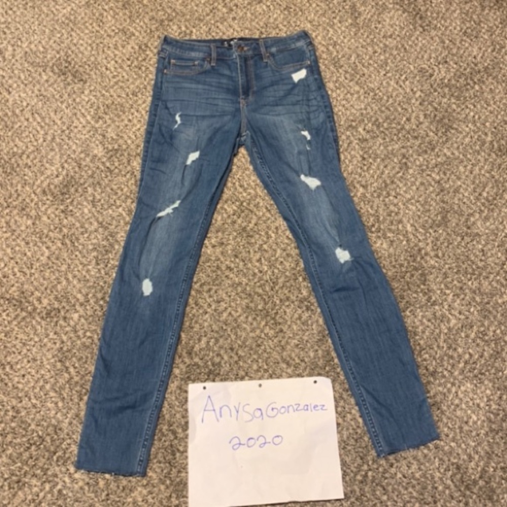 Hollister jeans